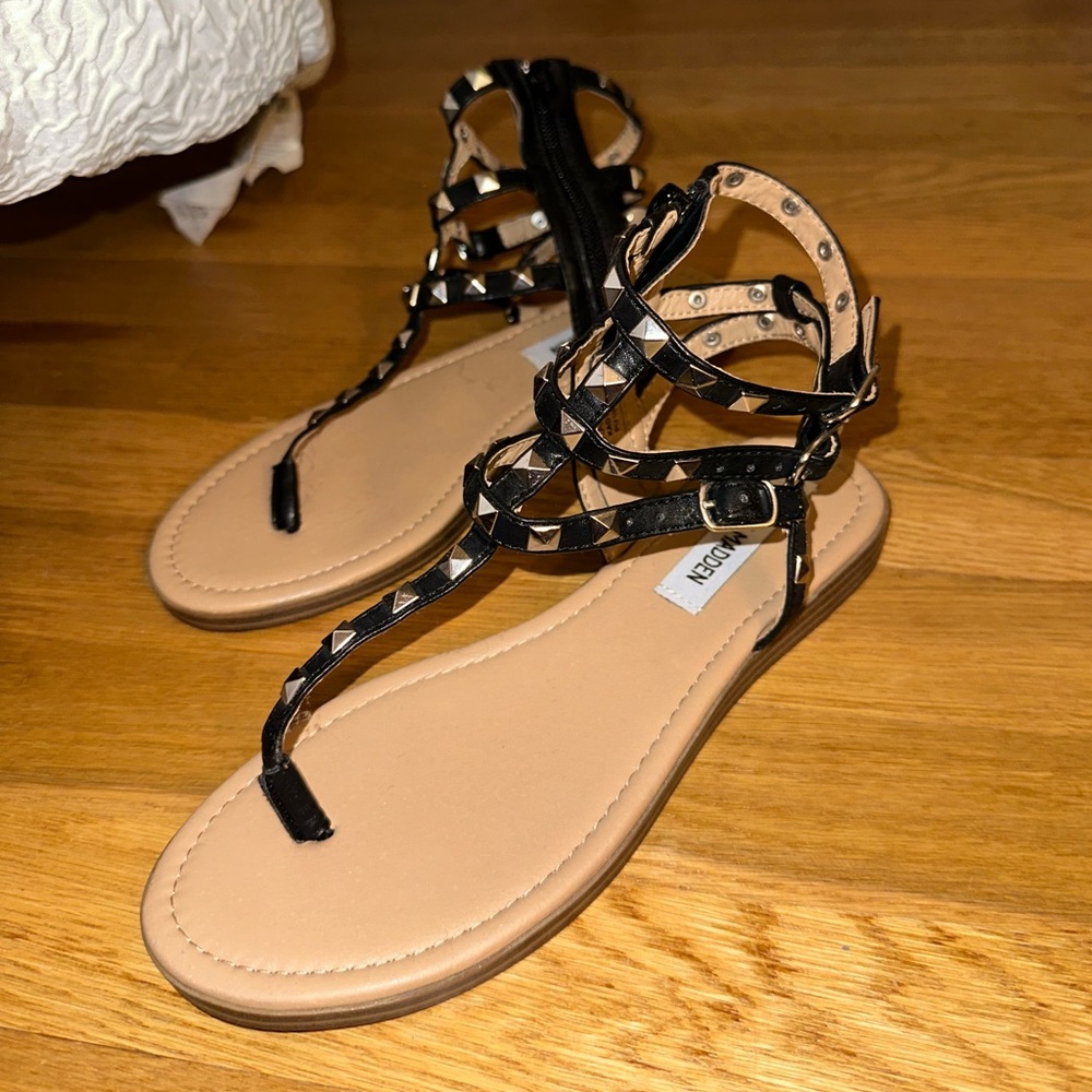 Steve madden sandals